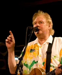 Portrait of Dave Cousins