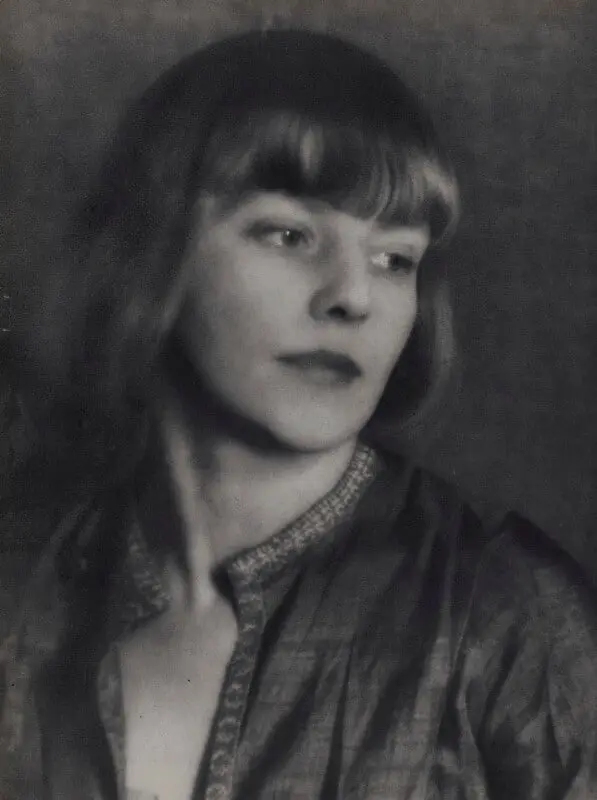 Portrait of Iris Tree