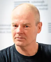 Portrait of Mark Haddon