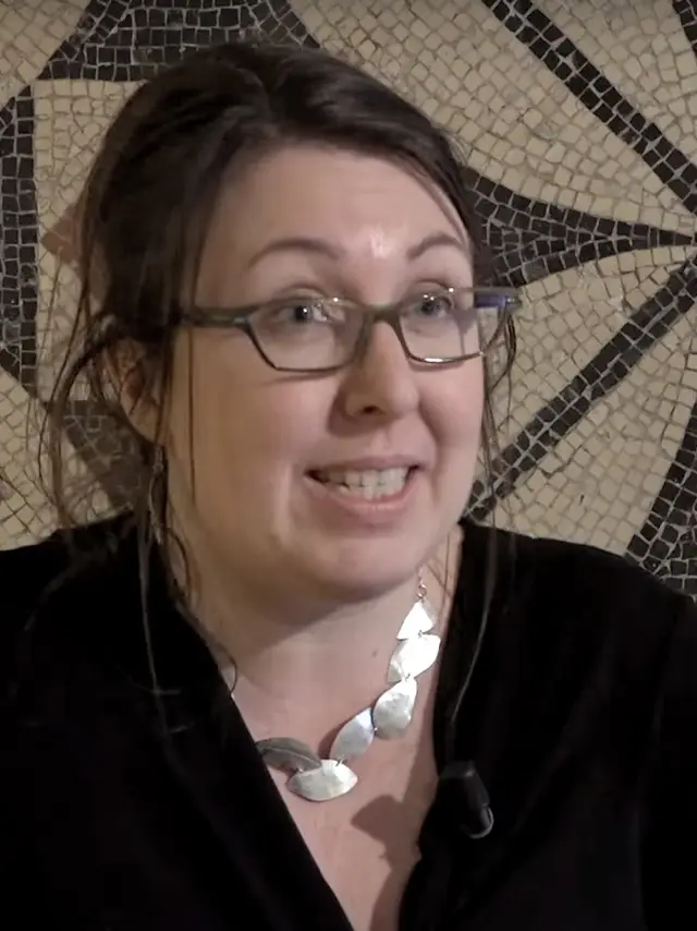 Portrait of Ruth Ware