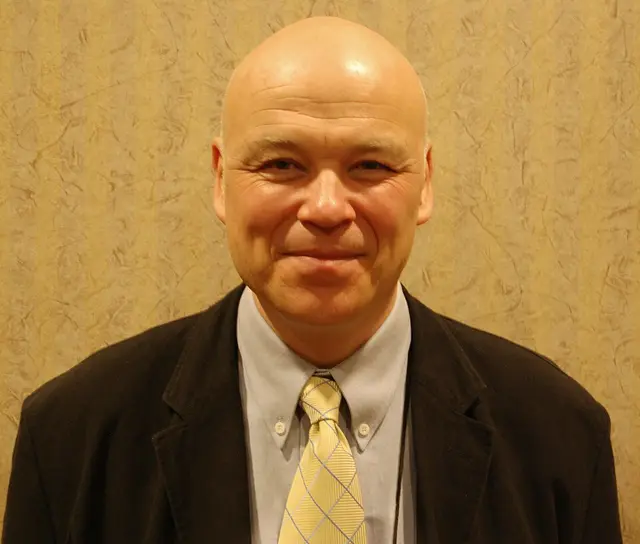 Portrait of Simon Clark