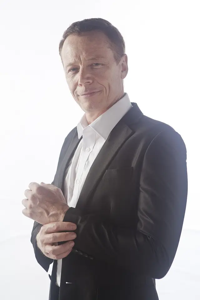 Portrait of Simon Higgins