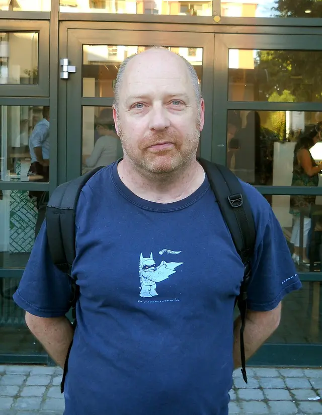 Portrait of Tim Etchells